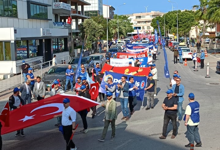 Aliağa'da 1 Mayıs Coşkuyla Kutlandı